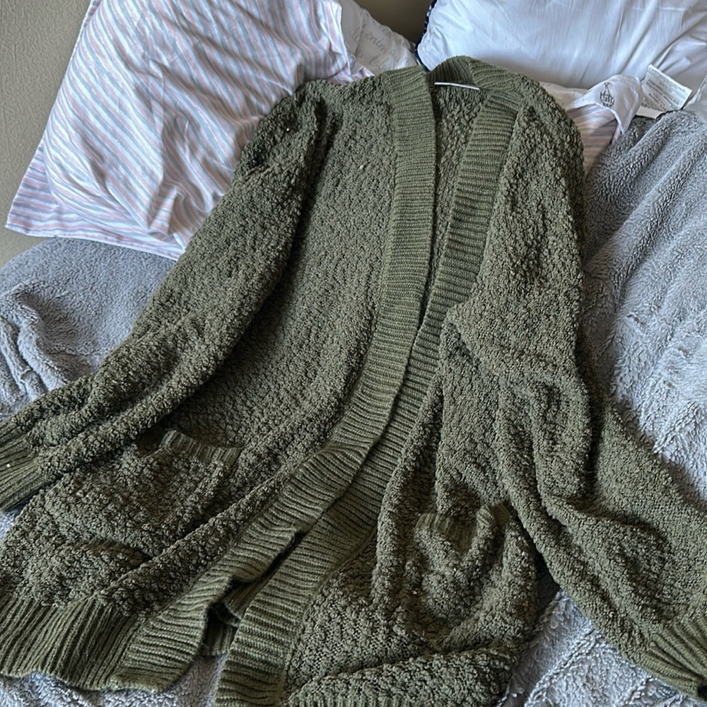 Cute cardigan size L